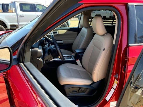 Certified 2023 Ford Explorer Limited image 8