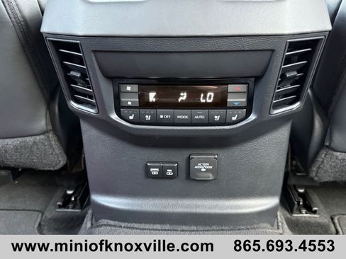 Used 2024 Toyota Sequoia Platinum AWD/4WD image 21