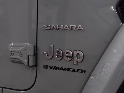 Used 2024 Jeep Wrangler Sahara w/ Technology Group image 16