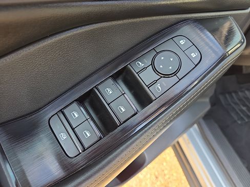 Used 2024 Nissan Rogue SV image 13