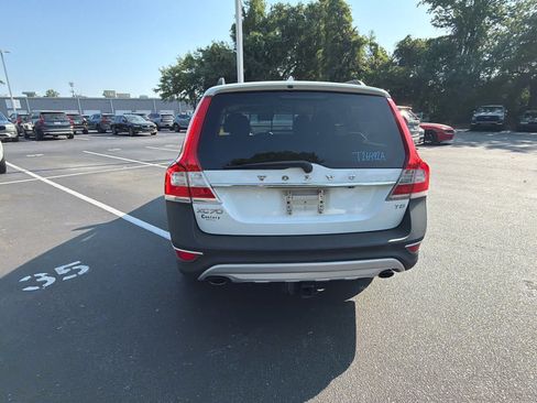 Used 2016 Volvo XC70 T5 Platinum w/ Protection Package FWD image 13