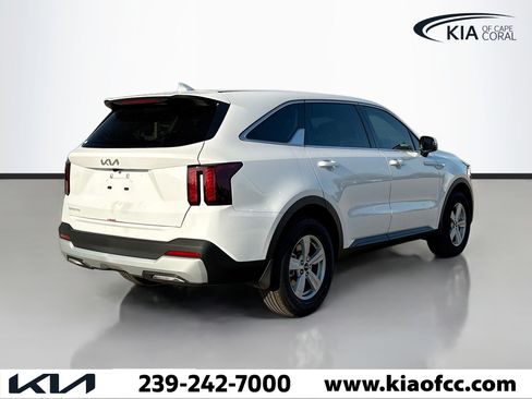 New 2026 Kia Sorento LX image 5