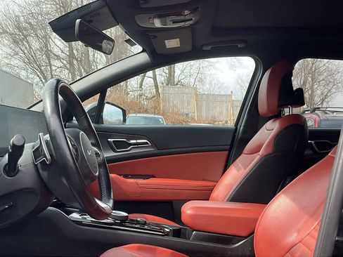 Used 2023 Kia Sportage SX Prestige image 10