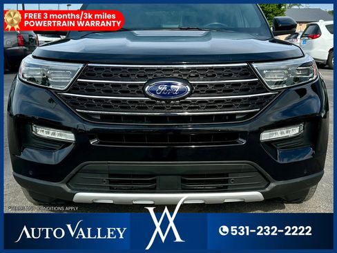 Used 2020 Ford Explorer Platinum w/ Premium Technology Package AWD/4WD image 11
