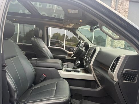 Used 2018 Ford F150 Lariat w/ Equipment Group 502A Luxury AWD/4WD image 15