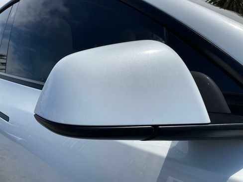 Used 2021 Tesla Model Y Long Range AWD/4WD image 84