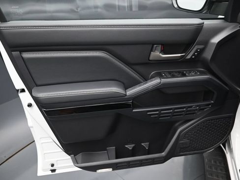 Certified 2026 Toyota 4Runner Limited AWD/4WD image 11