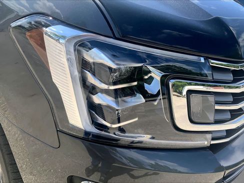 Used 2020 Ford Expedition Limited w/ Special Edition Package AWD/4WD image 28