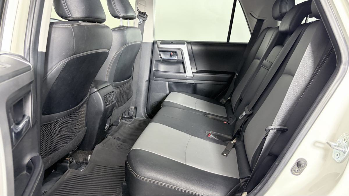 Used 2021 Toyota 4Runner SR5 Premium w/ Moonroof Package RWD image 28