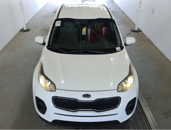 Used 2017 Kia Sportage LX FWD image 4