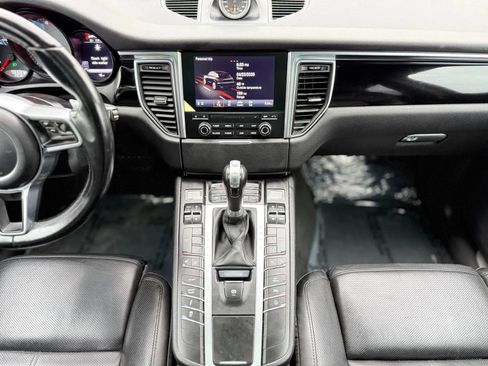 Used 2018 Porsche Macan S AWD/4WD image 28
