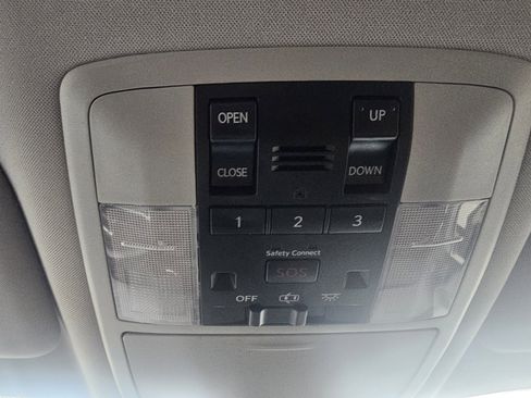 Used 2012 Lexus CT 200h image 30