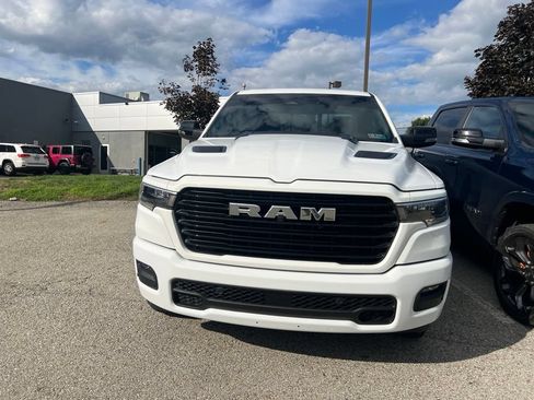 Used 2025 RAM 1500 Laramie w/ Sport Appearance Package AWD/4WD image 5