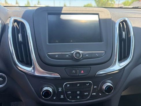 Used 2024 Chevrolet Equinox LT AWD/4WD image 12
