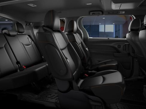 New 2026 Toyota Sienna XLE Woodland Edition image 21