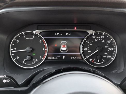 Used 2023 Nissan Rogue SV w/ SV Premium Package image 10