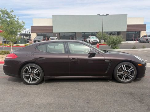 Used 2014 Porsche Panamera 4 AWD/4WD image 4