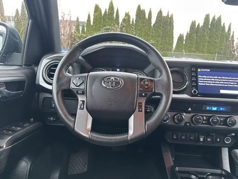 Used 2022 Toyota Tacoma TRD Off-Road w/ Technology Package image 48