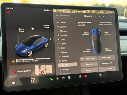 Used 2023 Tesla Model 3 Standard Range image 46