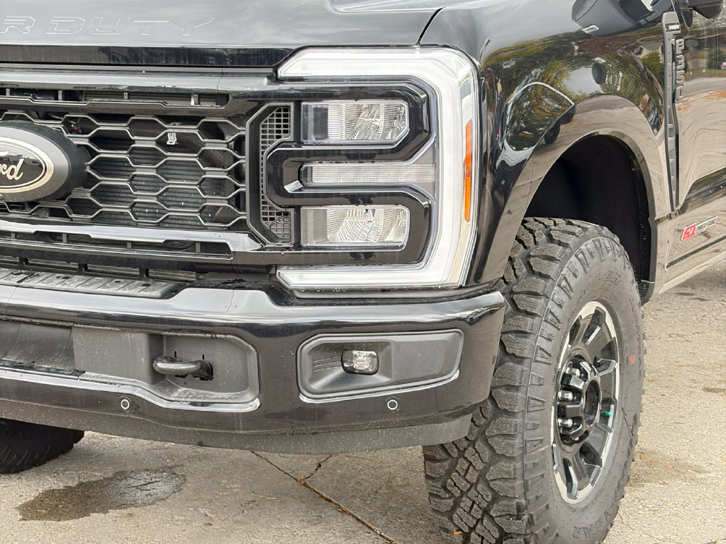 New 2026 Ford F350 Lariat w/ Tremor Off-Road Package AWD/4WD image 10