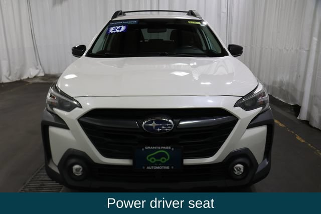 Used 2024 Subaru Outback Premium AWD/4WD image 9