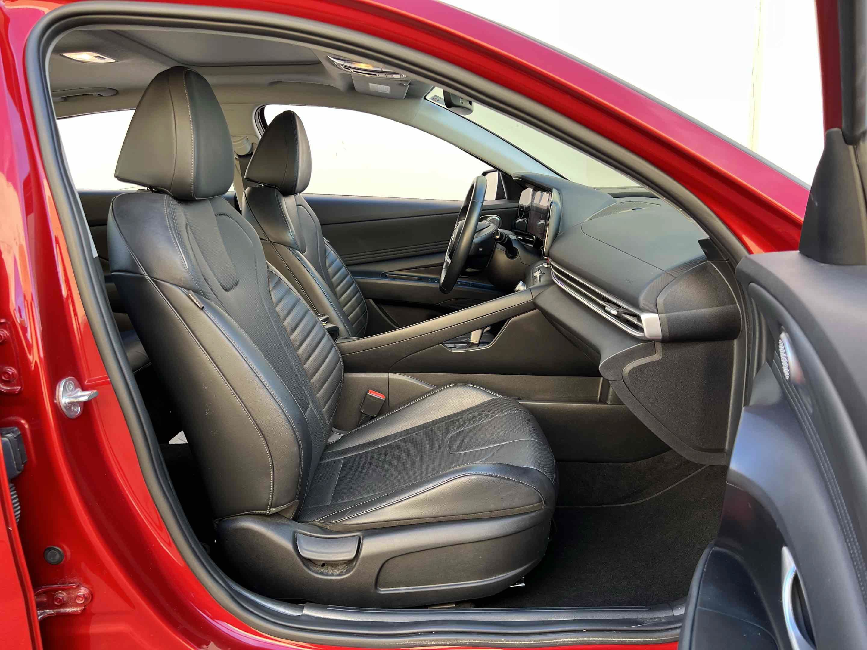 Used 2023 Hyundai Elantra Limited FWD image 21