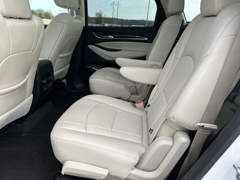 Used 2024 Buick Enclave Premium w/ Experience Buick Package image 27