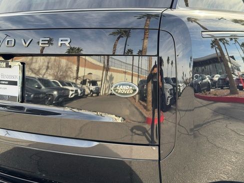 Used 2023 Land Rover Range Rover SE image 21