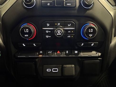 Used 2020 Chevrolet Silverado 1500 LT w/ All-Star Edition AWD/4WD image 21