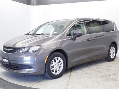 Used 2017 Chrysler Pacifica LX