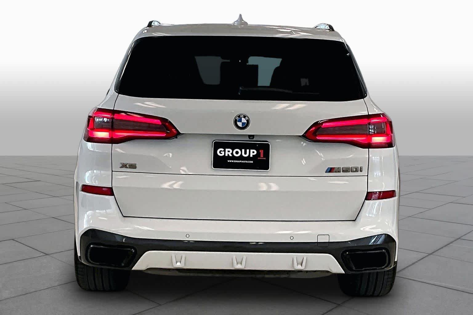 Used 2020 BMW X5 M50i AWD/4WD image 4