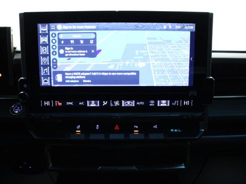 Used 2024 GMC Hummer EV 3X w/ LPO, Illumination Package image 22