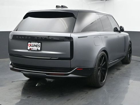 Used 2023 Land Rover Range Rover SE image 9
