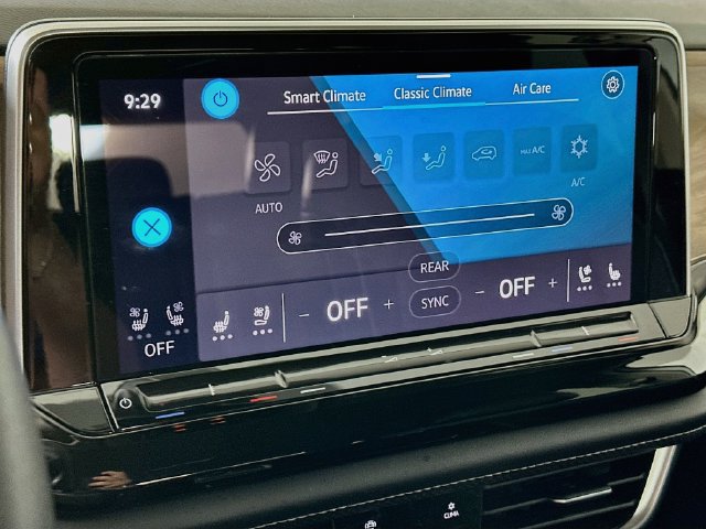 Certified 2024 Volkswagen Atlas SE AWD/4WD image 16