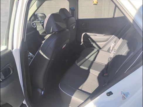 New 2026 Hyundai Venue SEL image 15