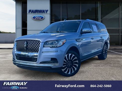 Used 2022 Lincoln Navigator L Black Label image 1
