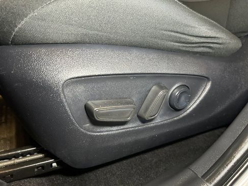 Used 2024 Toyota RAV4 XLE w/ Convenience Package FWD image 23