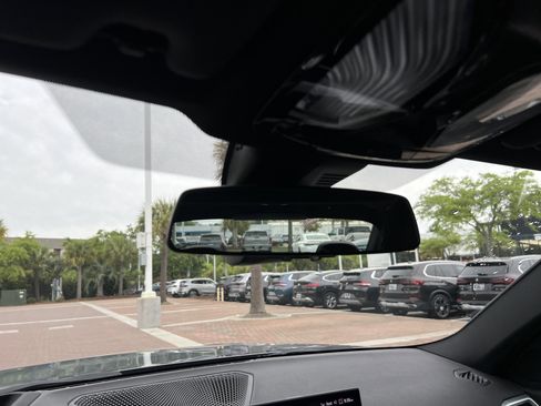 Used 2025 BMW 330i Sedan image 17