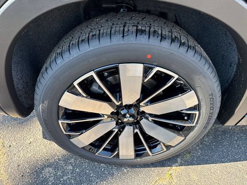 New 2026 Mitsubishi Outlander SEL FWD image 40