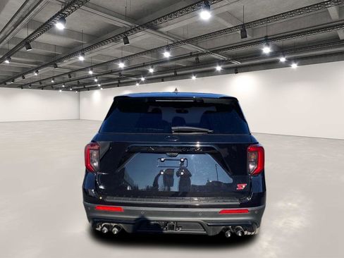 Used 2022 Ford Explorer ST w/ ST Street Pack image 6