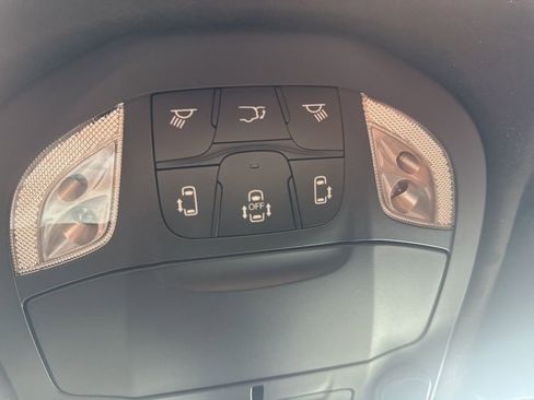 New 2026 Chrysler Pacifica Pinnacle image 28