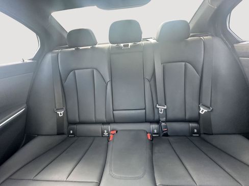 Used 2019 BMW 330i xDrive Sedan w/ Convenience Package AWD/4WD image 12