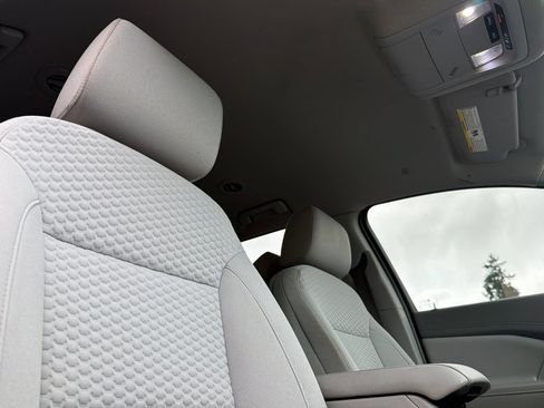 Used 2019 GMC Acadia SLE FWD image 28