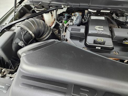 Used 2020 RAM 2500 Big Horn w/ Level 2 Equipment Group image 18