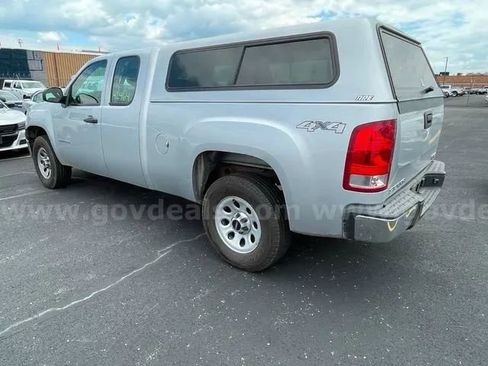 Used 2013 GMC Sierra 1500 W/T AWD/4WD image 5