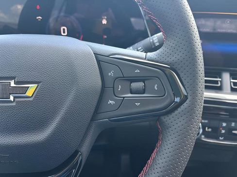 New 2026 Chevrolet Trax RS w/ Sunroof Package image 19