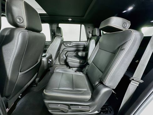Used 2023 GMC Yukon SLT AWD/4WD image 30