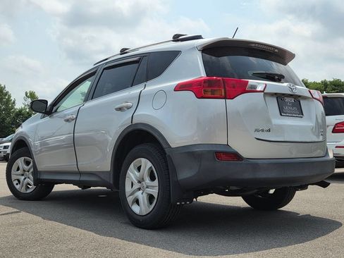 Used 2013 Toyota RAV4 LE AWD/4WD image 24