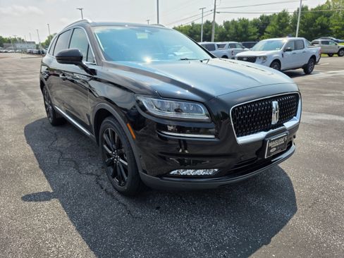 Used 2022 Lincoln Nautilus Reserve w/ Equipment Group 202A AWD/4WD image 7