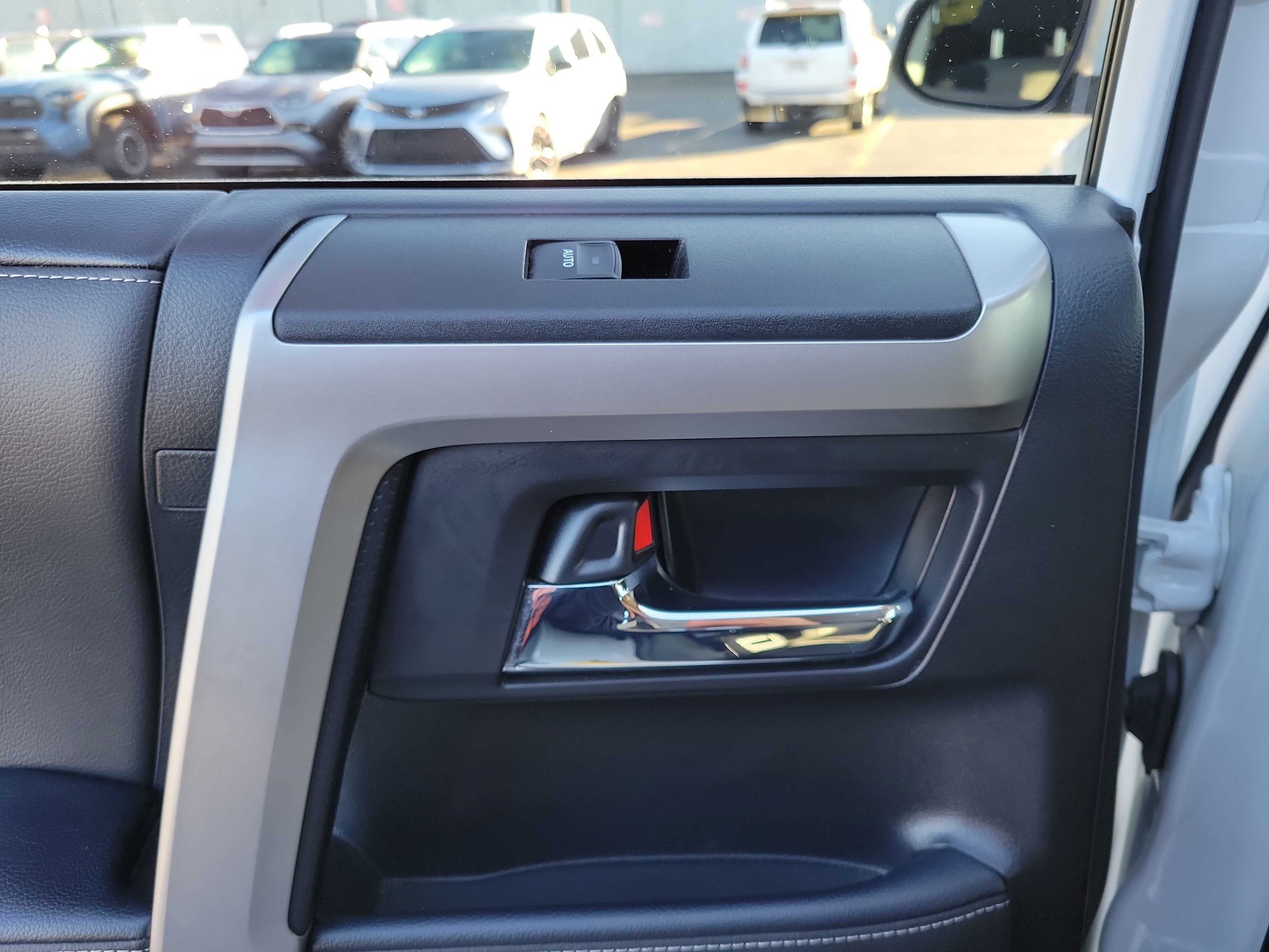 Used 2024 Toyota 4Runner SR5 AWD/4WD image 12